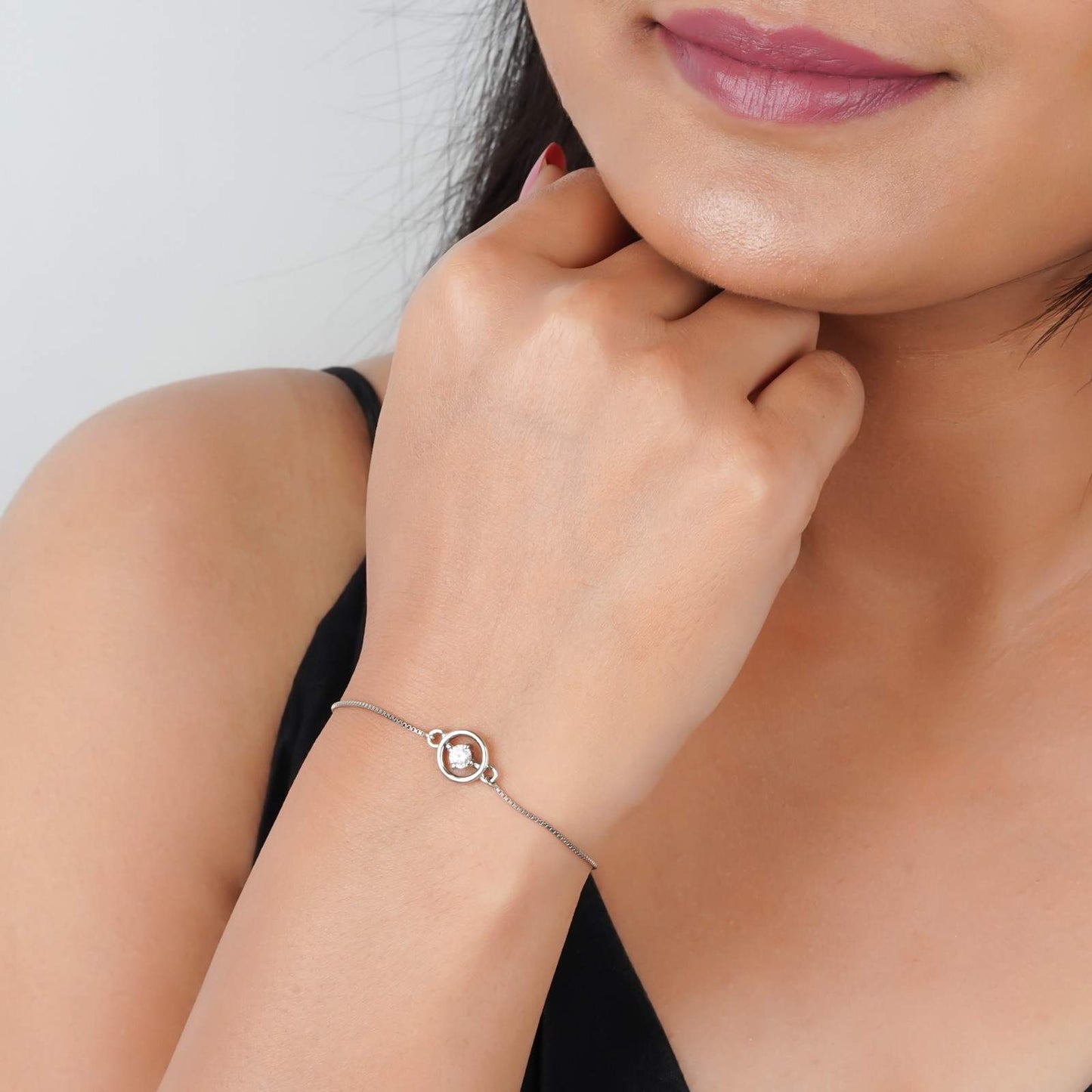 Silver Solitaire Circle Bracelet