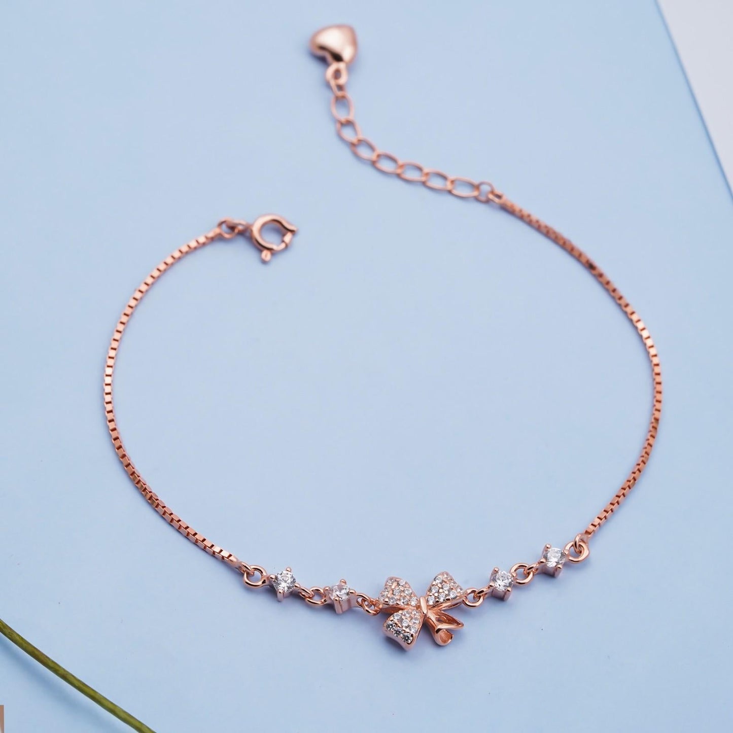 Rose Gold Leafy Charm Bracelet