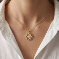 0.45CTW Round Cut Lab Grown Diamond Floral Blossom Pendant Necklace for Women Gold