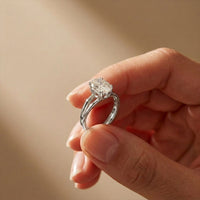 The Aurora Oval Cut 2 Ct Lab Grown Diamond Split Shank Ring White