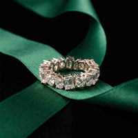 0.96 Ct Round Multi Stone Shared Prong Band Ring