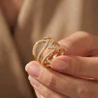 0.70 Ct Round Cut Moissanite Crossover Pavé Ring