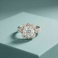 3.55 Ct Round Cut Moissanite Floral Halo Ring Set for Women
