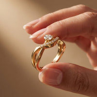 0.35 Ct Round Cut Moissanite Chevron Pavé Solitaire Ring for Women Gold