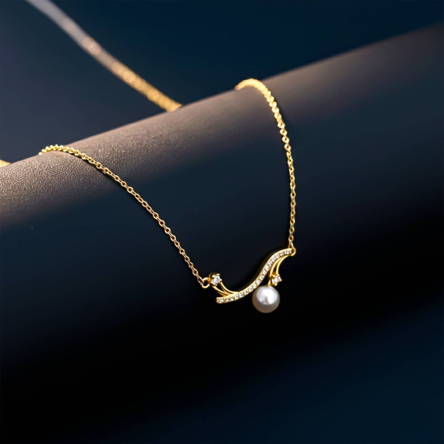 Silver Wave Pearl Necklace Gold Vermeil (2.5 Micron) - product view
