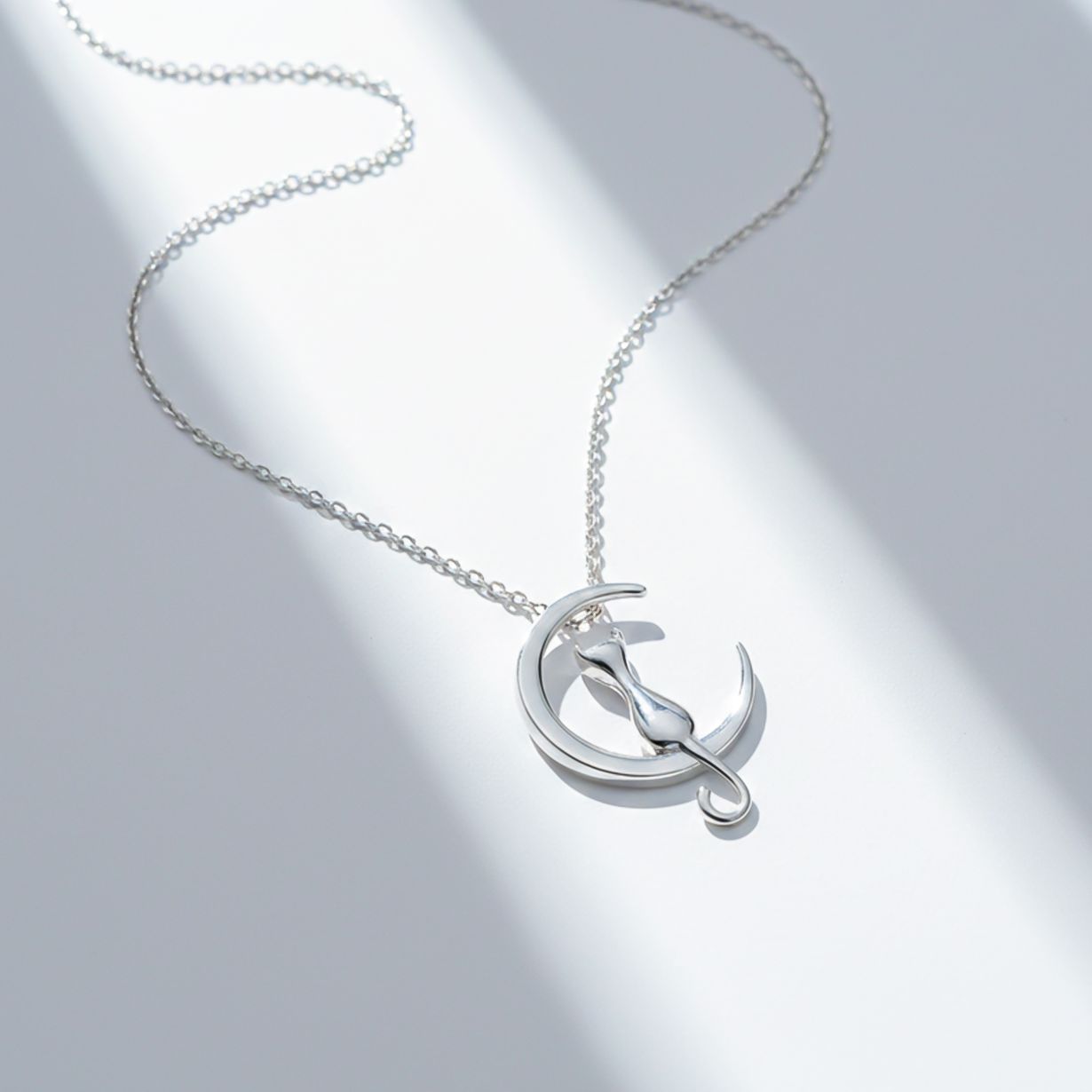 Silver Dreamy Moon Cat Pendant Gold Vermeil (2.5 Micron) - alternate view