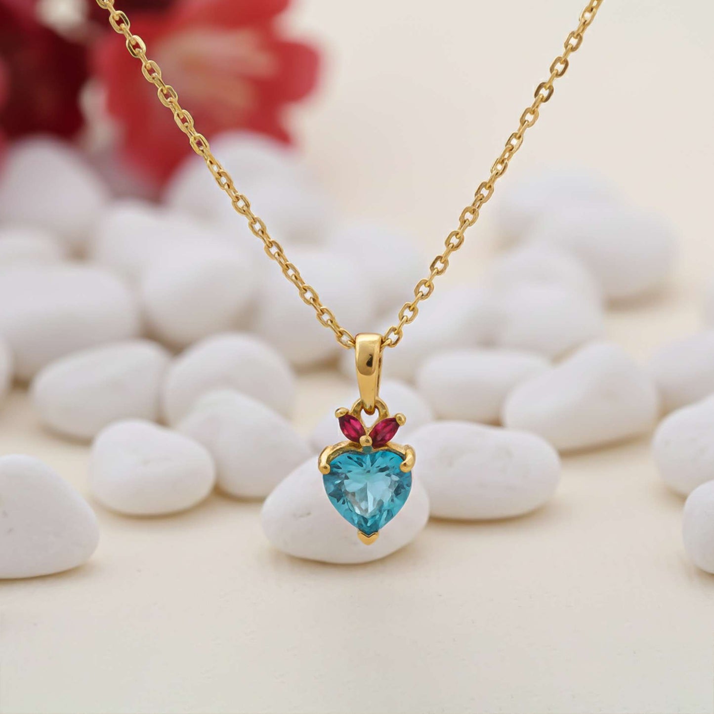 Silver Heart Shaped Bold Pendant Gold Vermeil (2.5 Micron) - product view