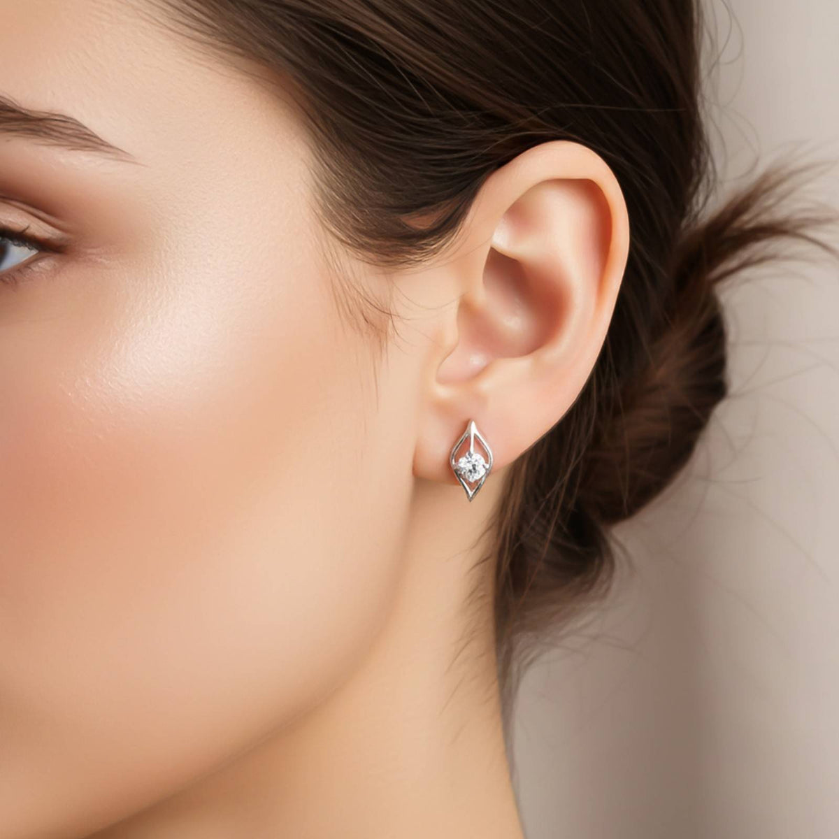 Silver Leaf Glow Pendant & Earrings Set
