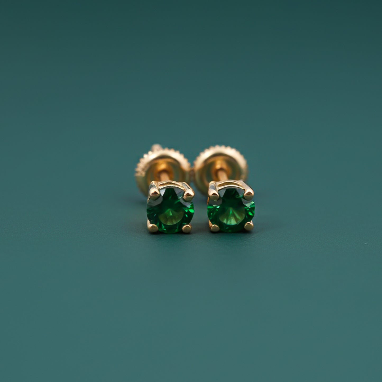 Silver Green Emerald Solitaire Studs Earring Gold Vermeil (2.5 Micron) - alternate view