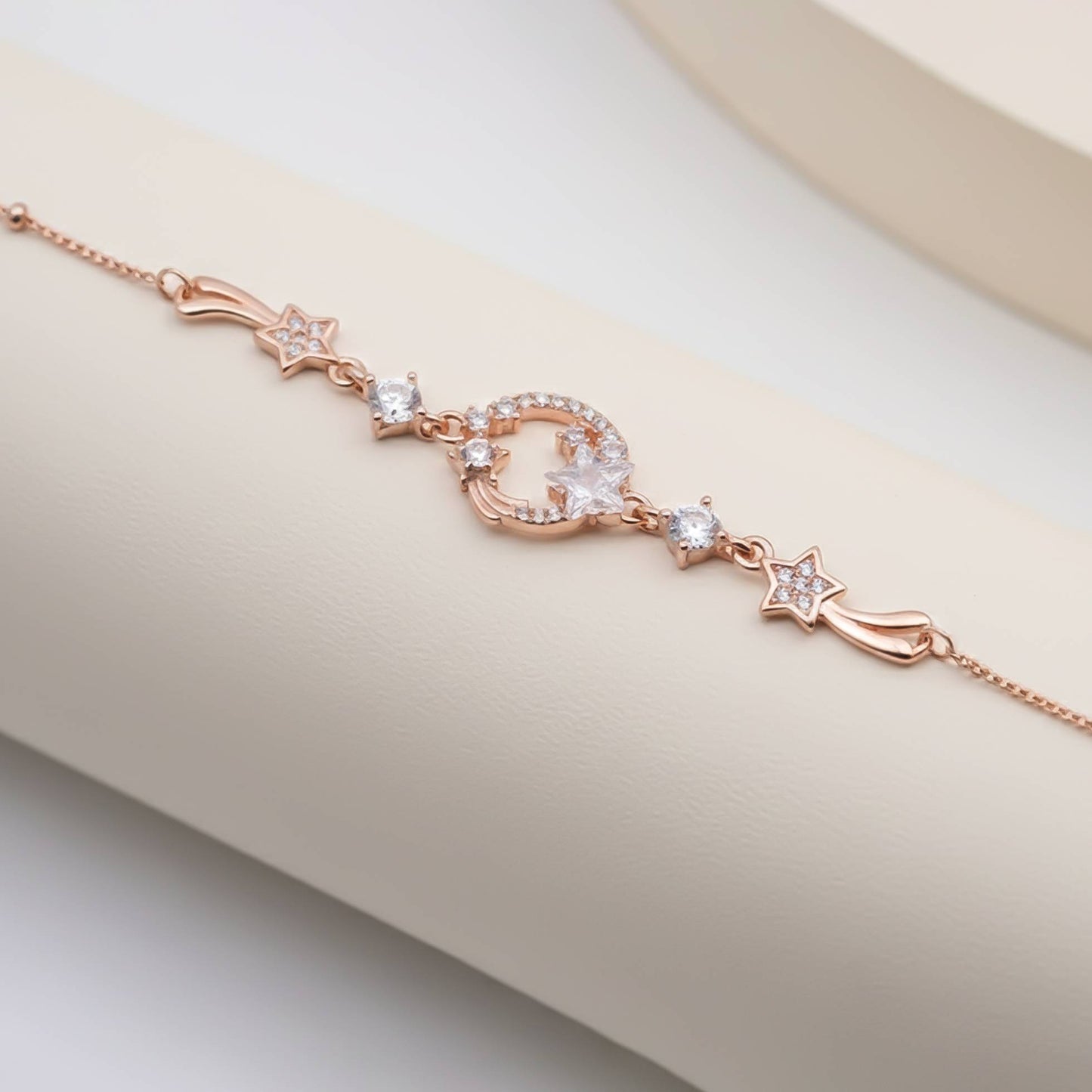 Rose Gold Star Circle Bracelet