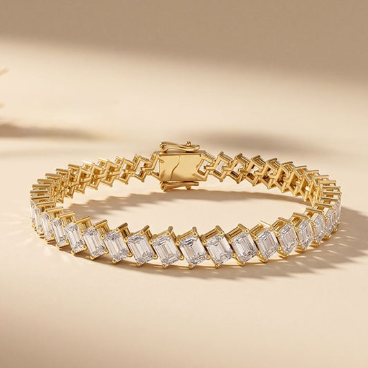 7.50 Ct Emerald Cut Lab Grown Diamond Interlocking Link Bracelet for Women Gold