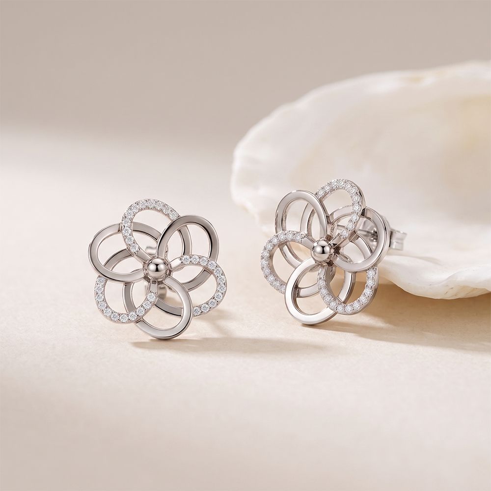 0.25 Ct Round Cut Lab Grown Diamond Floral Cluster Earrings White
