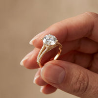 2.90 CTW Round Lab Grown Diamond Split Shank Ring For Her Gold