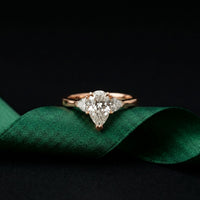 1.30CTW Pearlune Lab Grown Diamond Three Stone Ring For Her