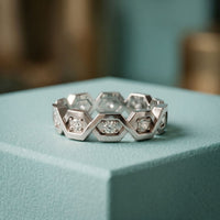 0.35CTW Round Cut Hexagon Link Lab Grown Band For Women White