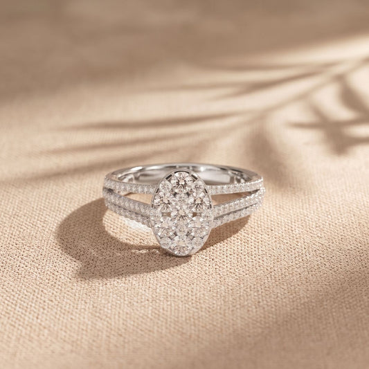 0.95CTW Round Cut Oval Cluster Lab Grown Diamond Ring For Women White