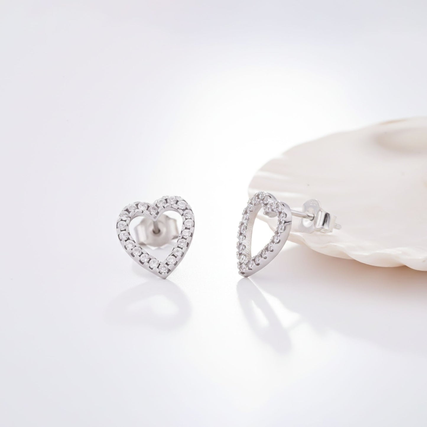 925 Sterling Silver Zircon Studded Heart Earrings