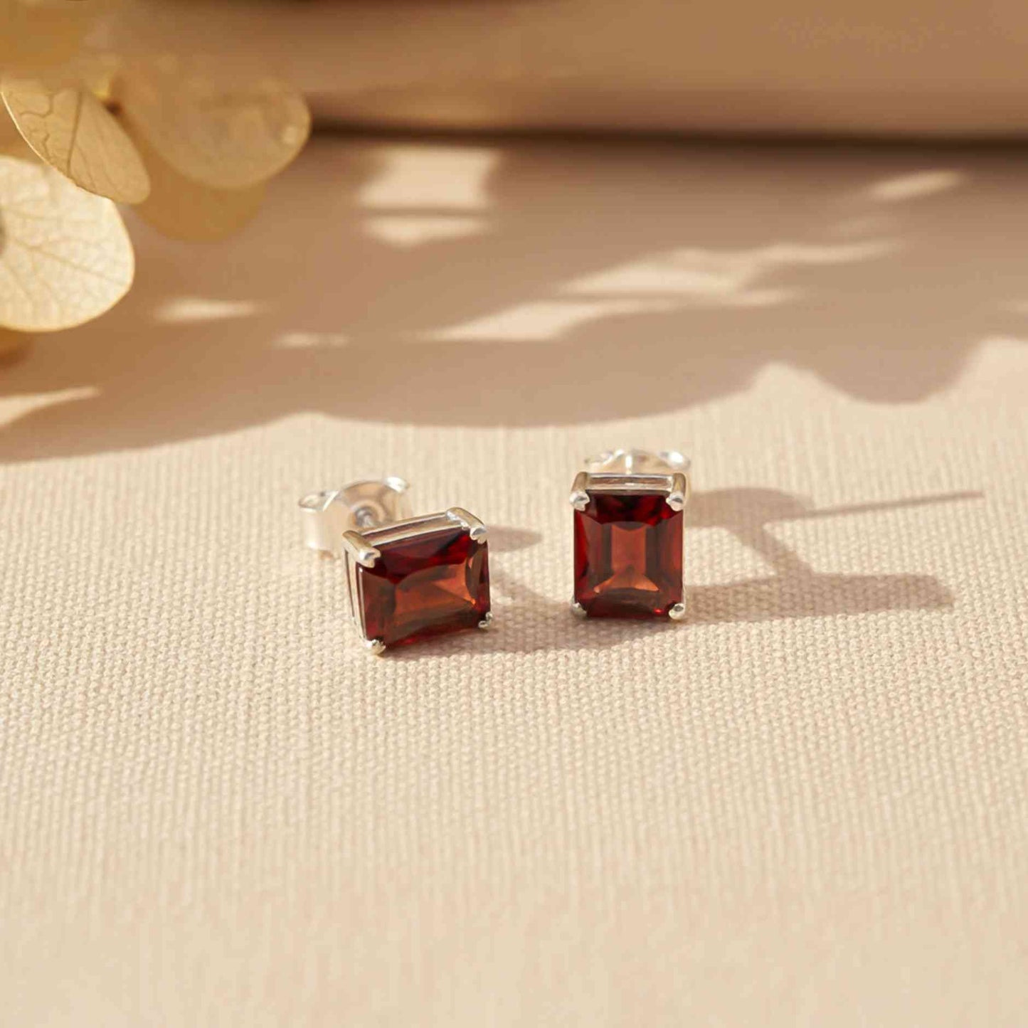 925 Sterling Silver Zircon Garnet Sunshine Stud