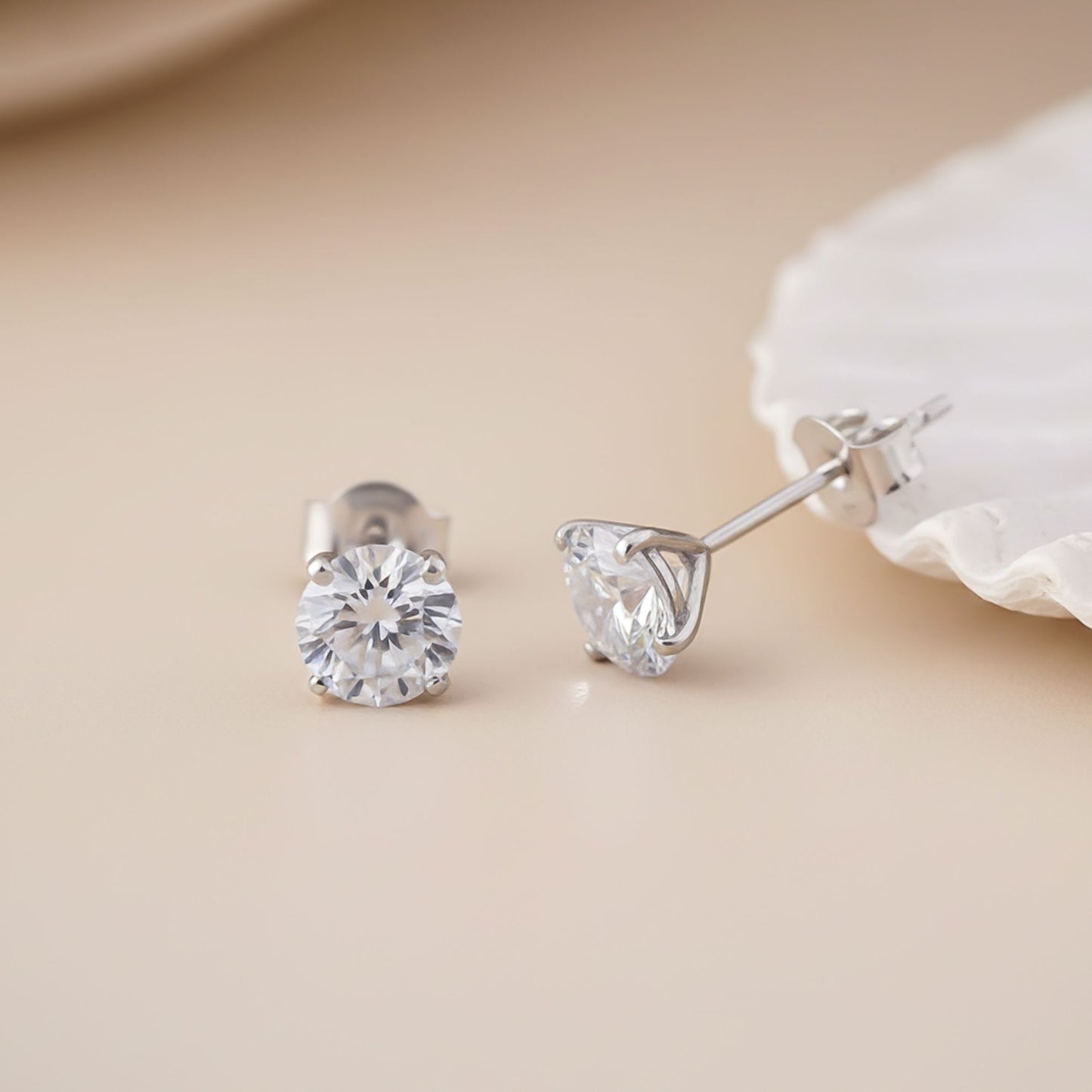 925 Sterling Silver Zircon Solitaire Dainty Studs