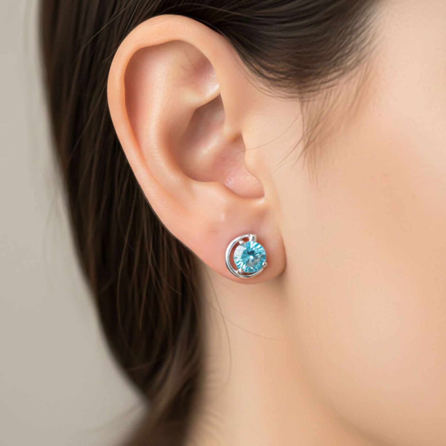 925 Sterling Silver Round Blue Topaz Stud Earring