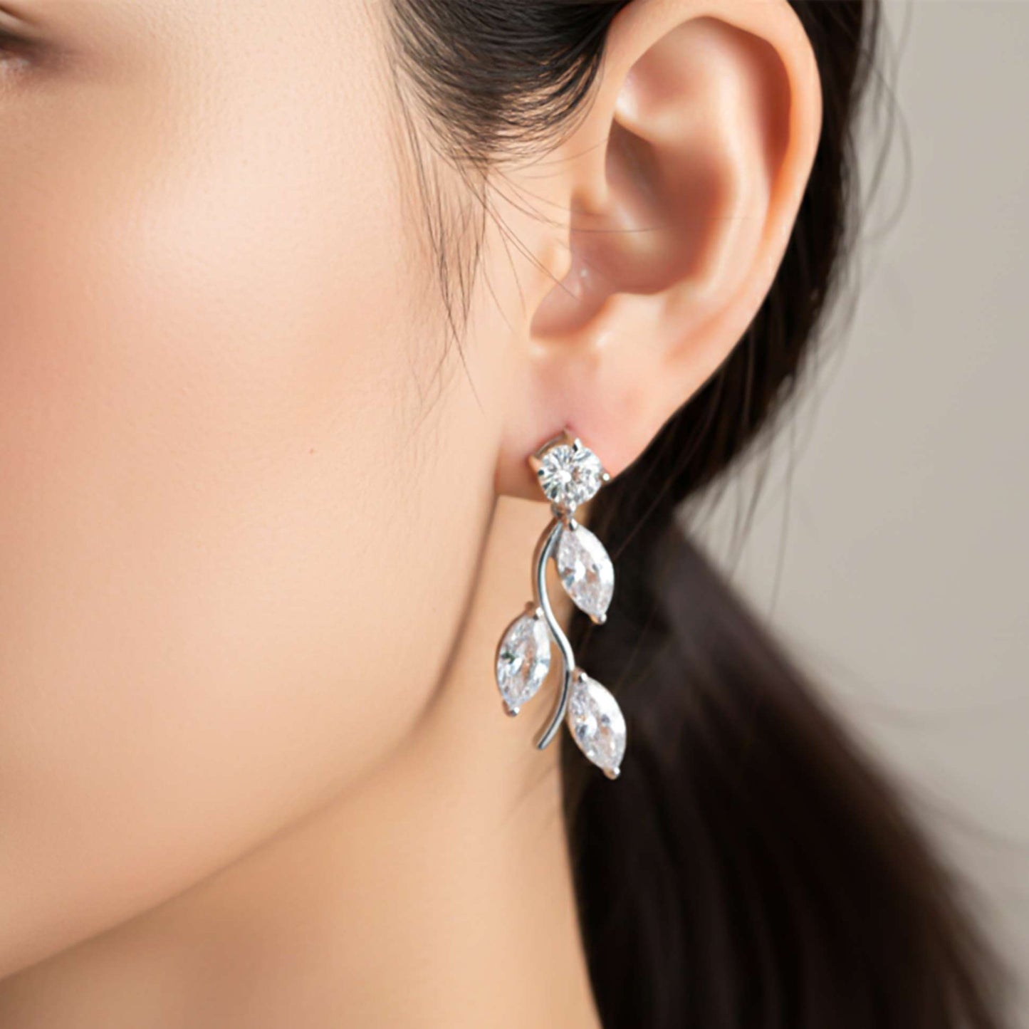 925 Sterling Silver Lush Leafy Stud Earrings