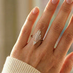 0.57Ct Moissanite Geometric Fan Gold Ring