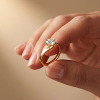 1 Ct Round Moissanite Twist Engagement Ring