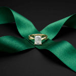 2 Ct Emerald Moissanite Infinity Band Ring for Women Gold
