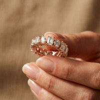 0.96 Ct Round Multi Stone Shared Prong Band Ring