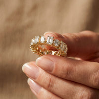 0.96 Ct Round Multi Stone Shared Prong Band Ring