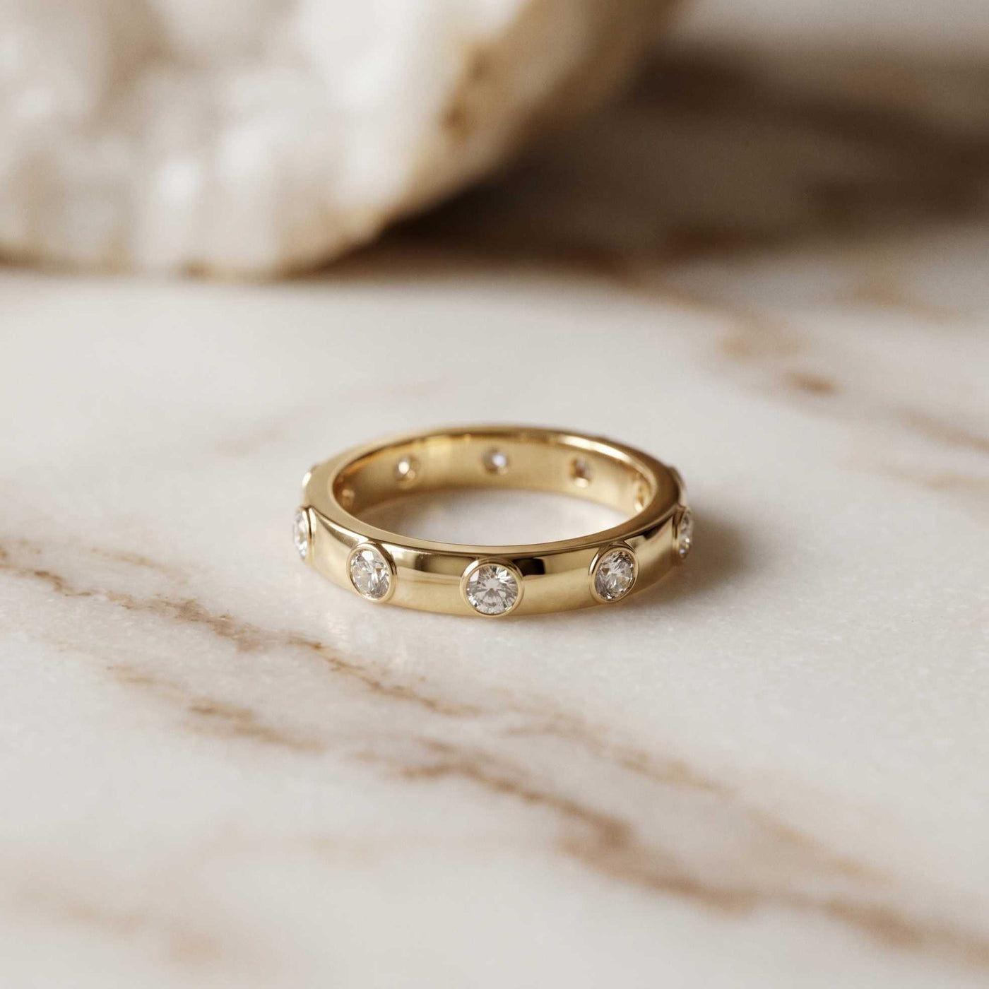 0.8 Ct Round Cut Moissanite Bezel Set Band Ring Gold