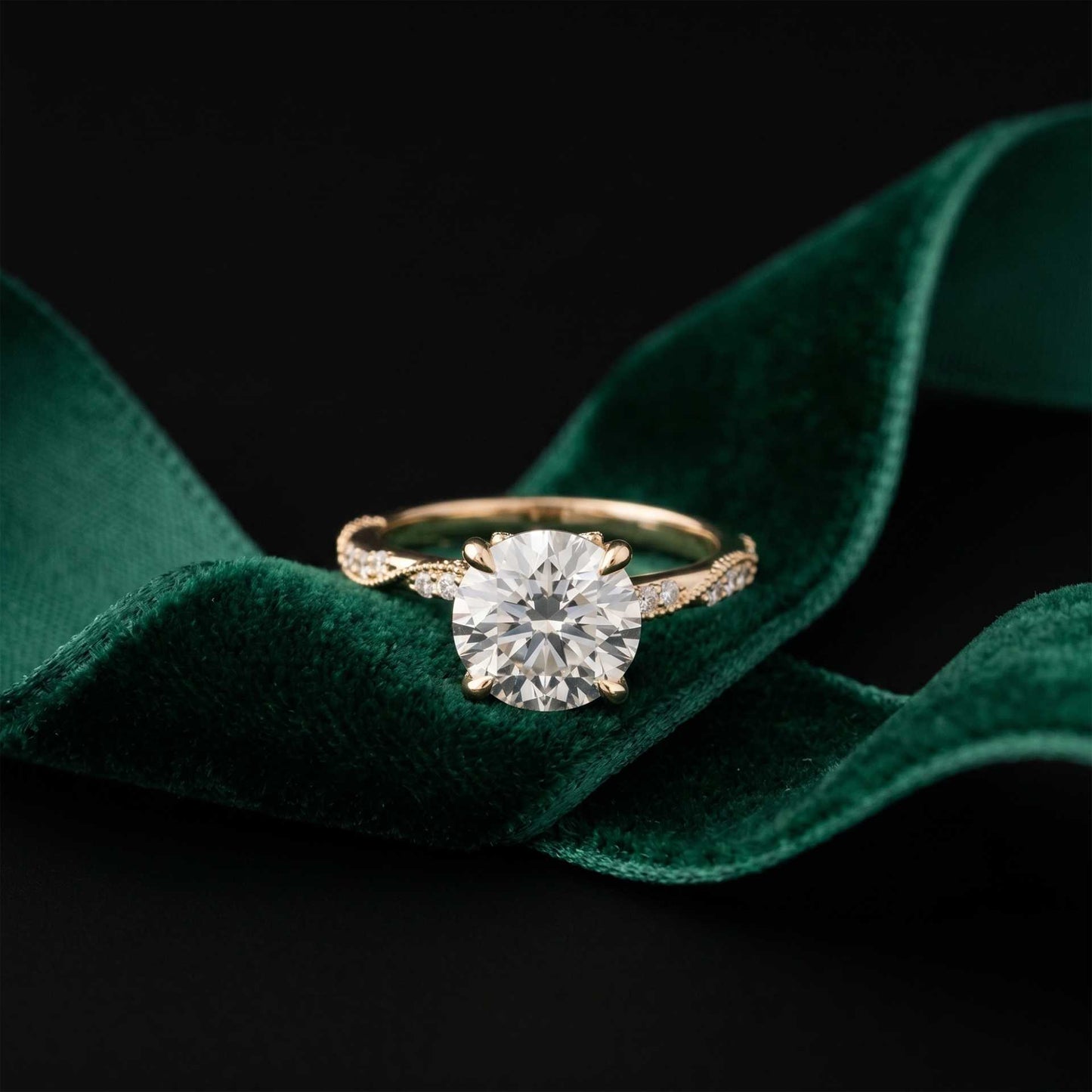 2.85 Ct Round Cut Moissanite Elegant Pavé Ring Gold