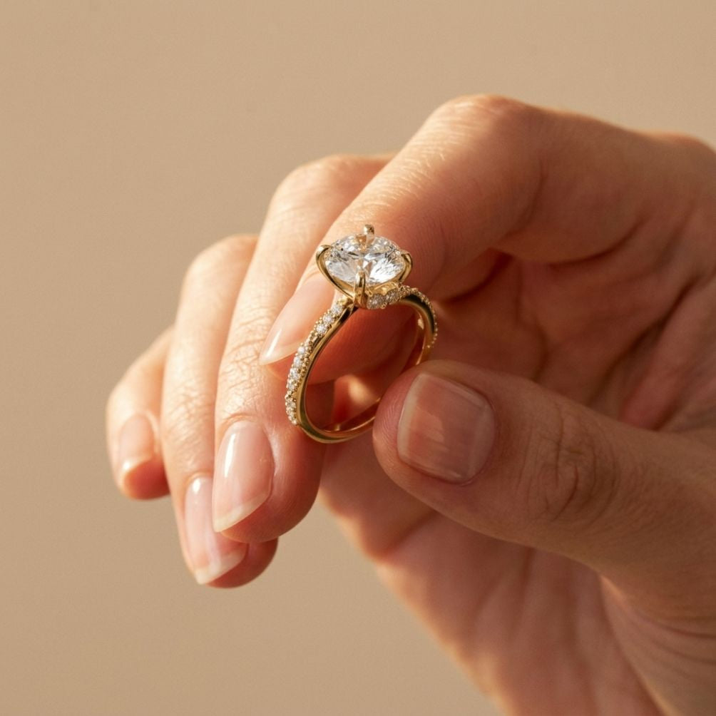 2.85 Ct Round Cut Moissanite Elegant Pavé Ring Gold