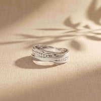 0.29 Ct Round Cut Moissanite Criss-Cross Band Ring