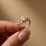 0.95 Ct Round Cut Nature-Inspired Moissanite Ring