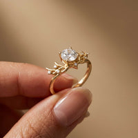 0.95 Ct Round Cut Nature-Inspired Moissanite Ring