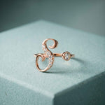0.25 Ct Round Cut Moissanite S-Style Ring