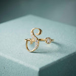 0.25 Ct Round Cut Moissanite S-Style Ring