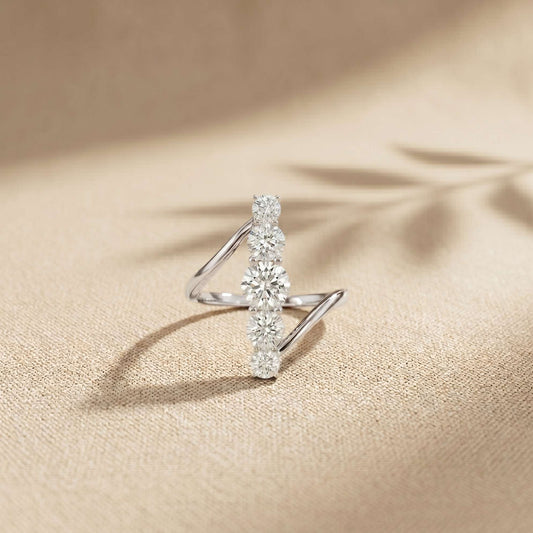 2.00 Ct Round Cut Moissanite Floating Chevron Ring for Women