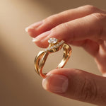 0.35 Ct Round Cut Moissanite Chevron Pavé Solitaire Ring for Women Gold