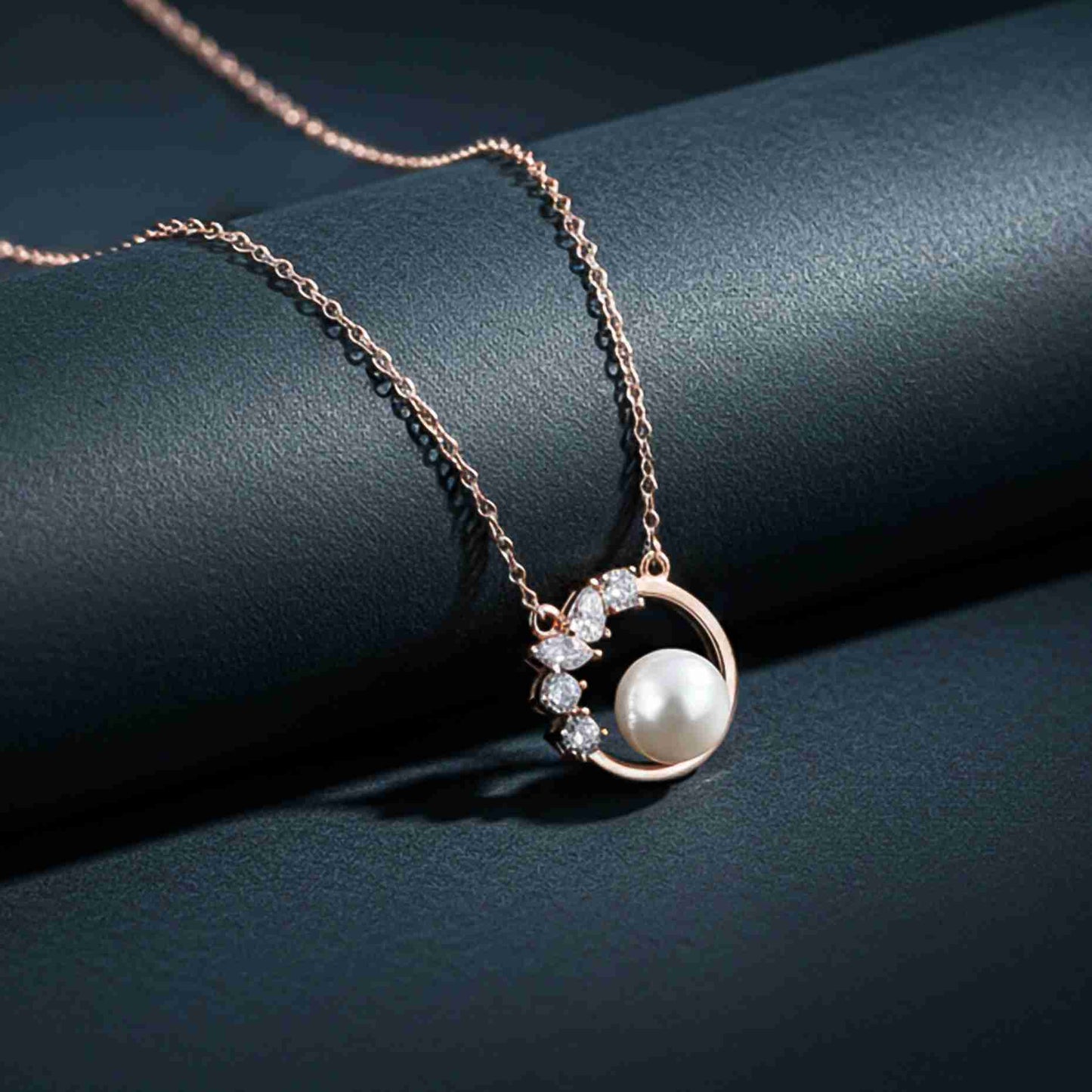 Sterling Silver Pearl Circle Shape Necklace