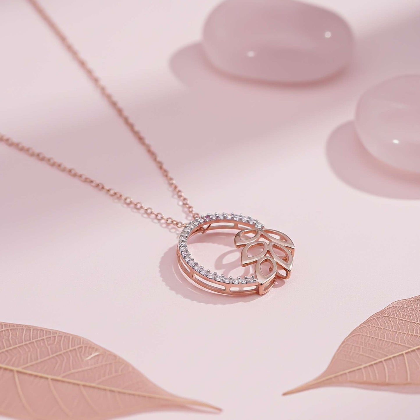 Sterling Silver Diamond Vine Circle Pendant