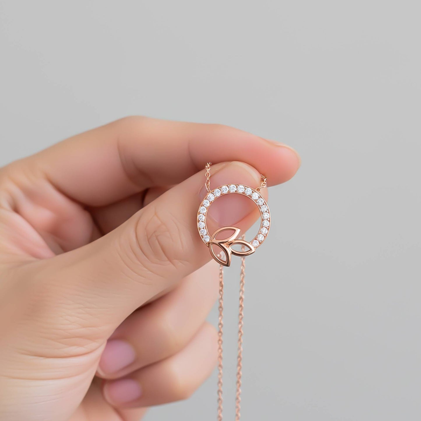 Sterling Silver Diamond Vine Circle Pendant