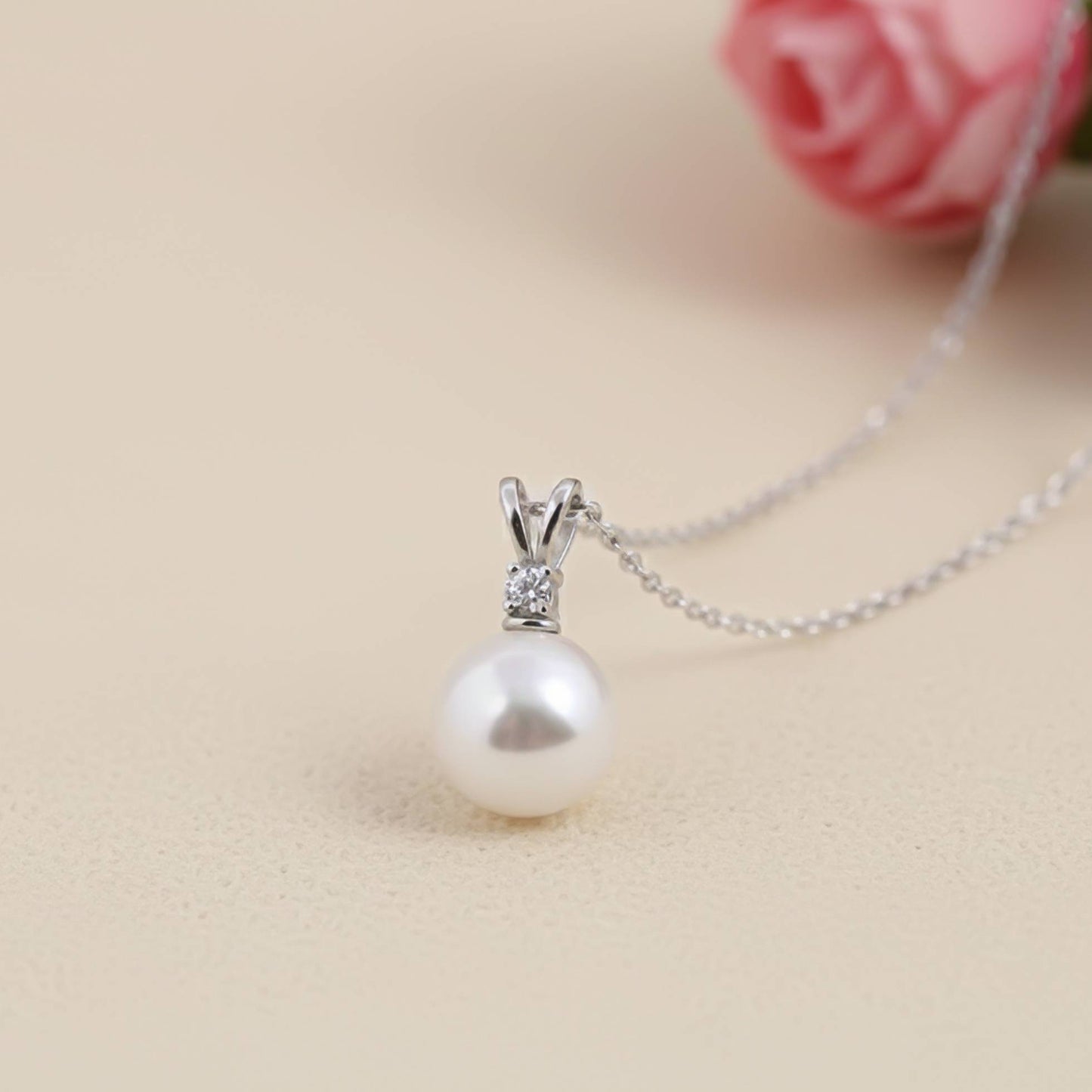 Silver Freshwater Water Moon Pendant