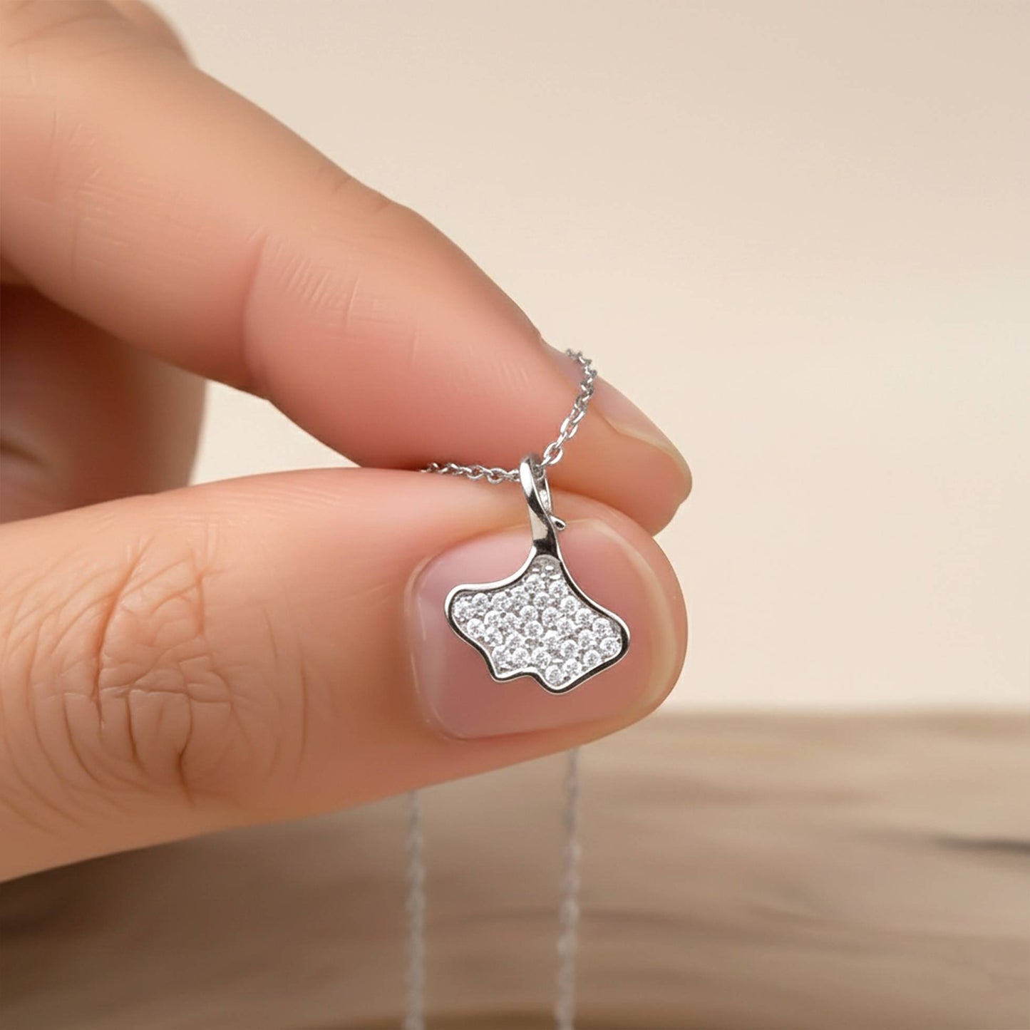 Silver Ginko Leaf Pendant With Chain