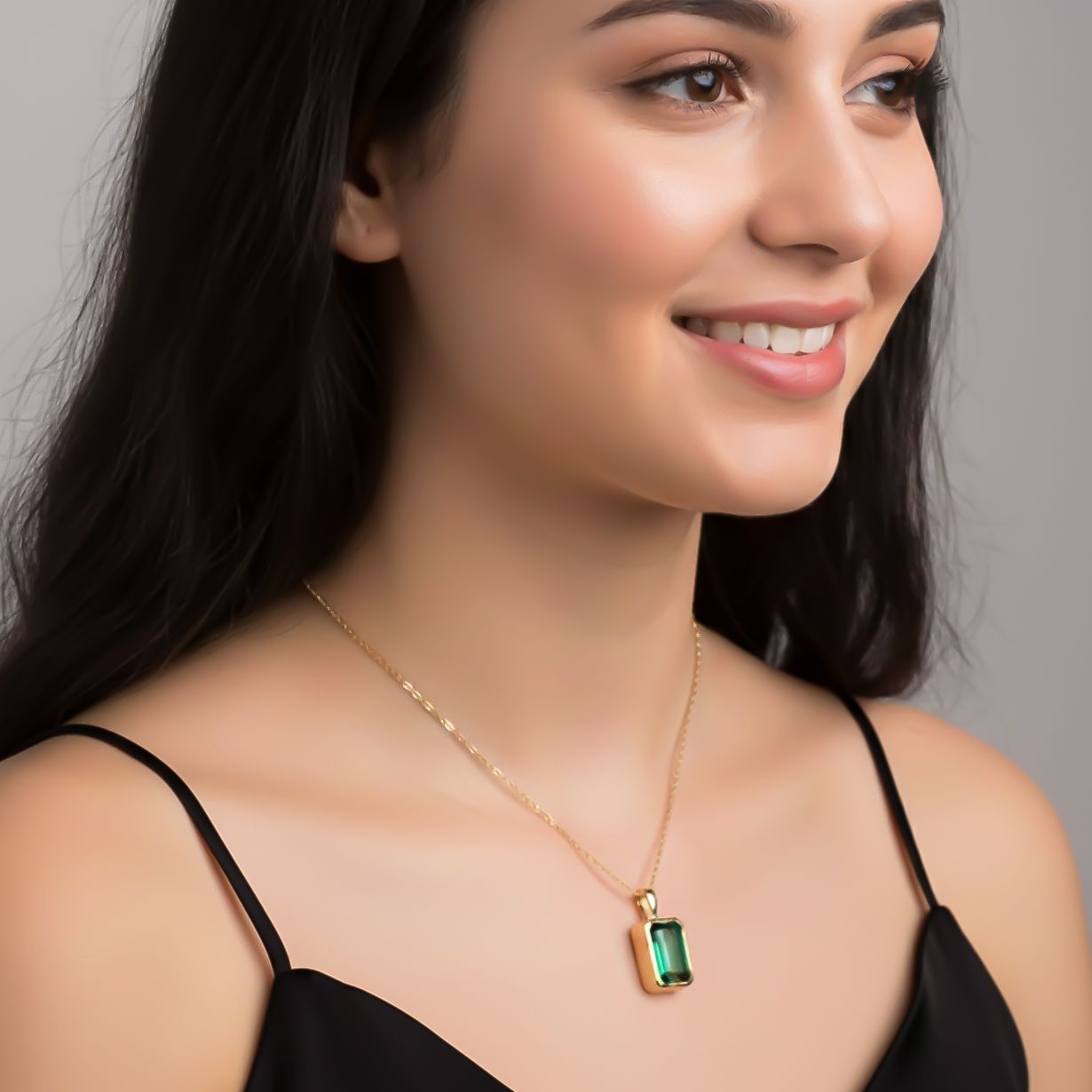 Sterling SilverEvergreen Solitaire Pendant