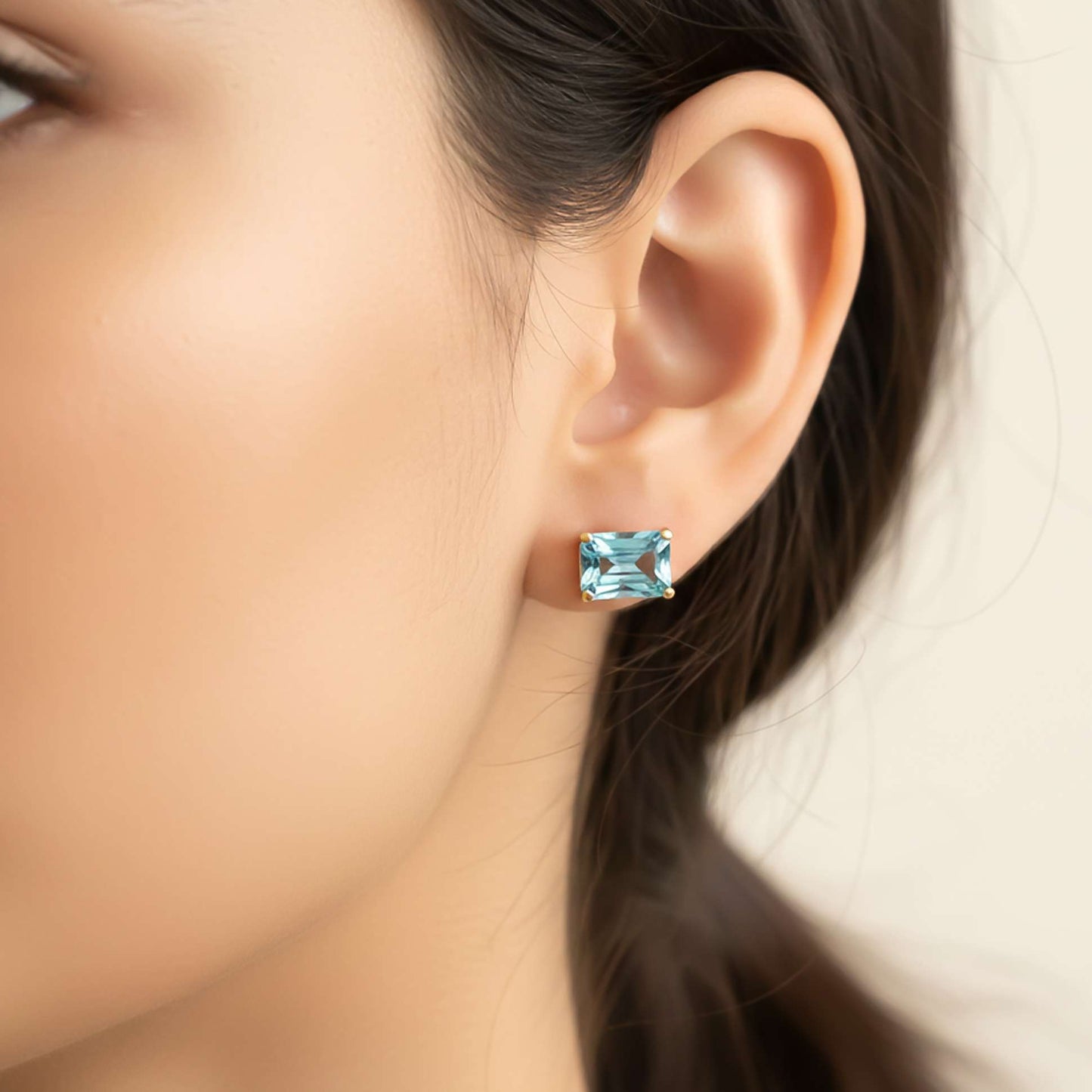 Silver Aqua Solitaire Stud Earrings